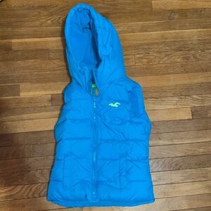 Hollister puffer vest